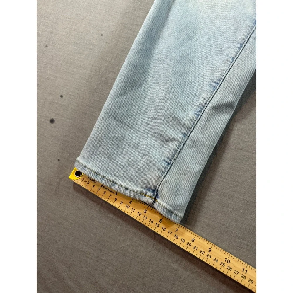American Eagle Athletic Straight Jeans Mens 32x30 Light Wash Excellent Airflex+